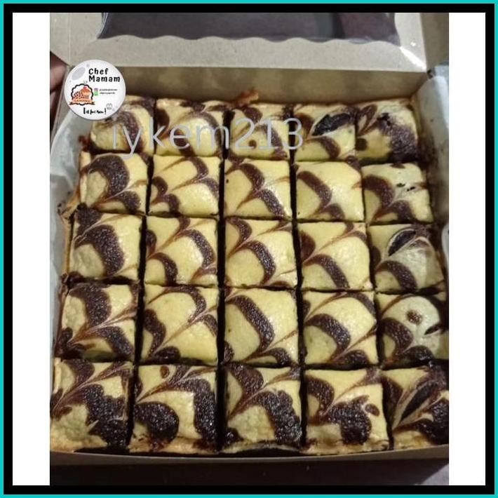 

FUDGY CHEESE BROWNIES / BROWNIES CREAM CHEESE 100% FRESH UK.20X20CM