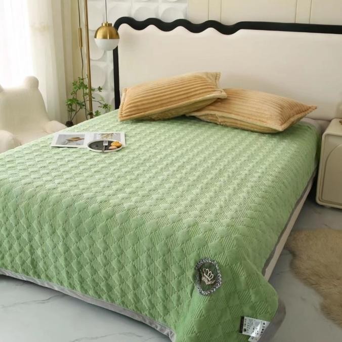 Murah Selimut Polos Embos Bahan Polyester Tebal Dan Berkualitas Ukuran 150 Cm & 180 Cm