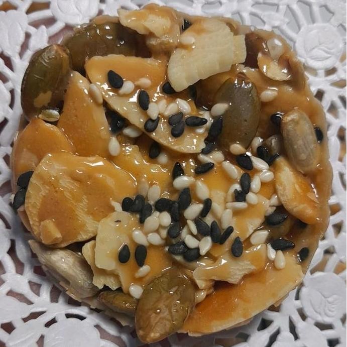 

Grosir [500Ml] Noga Kacang Sultan/Ting Ting Kacang/Kue Kacang/Crispy Almond/Kue Biji-Bijian/Florentine Cookies Cemilan