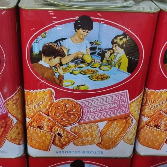 

Grosir Khong Guan Assorted Biscuit 1600Gr