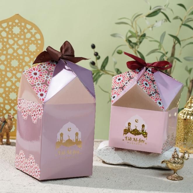 

10 pcs Box Lebaran Box Idul Fitri Kerucut pink metalic 13,5 x13,5x11 cm (muat 2 toples biggy 500 gr) Free Gift Tag