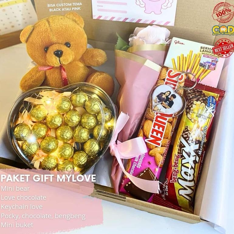

WORDGIFT Hampers Valentine / Kado Valentine / Hampers Ultah / Birthday Gift / Valentine Gift / Kado Cewek / Hadiah Pacar / Kado Bestie / Hadiah Ulang Tahun / Kado Pacar / Gift Box / Hampers Kado Jember / Custom Foto / Hampers Custom / Coklat Valentine