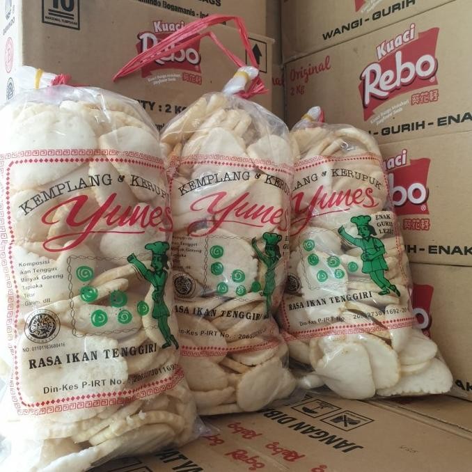 

Kerupuk Kemplang Yunes 240gram nUg