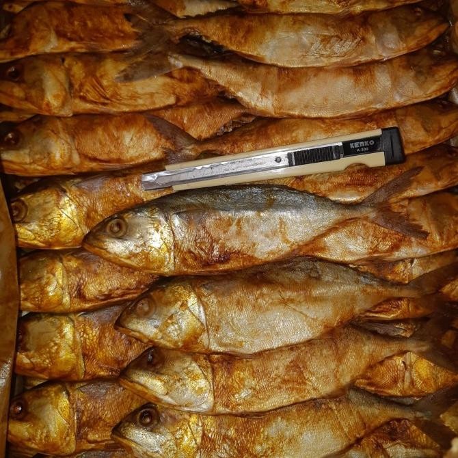 

Grosir Ikan Asin Peda Merah Jumbo 1 Kg