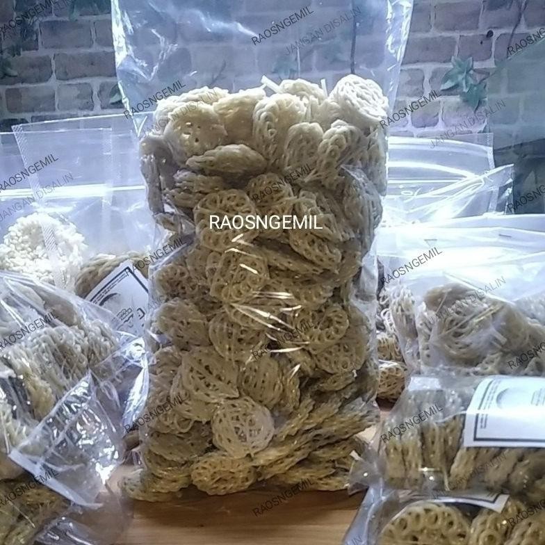

HJ KERUPUK MAWAR MENTAH seblak Rafael isi220pcs 1KG BESAR/KECIL MURAH