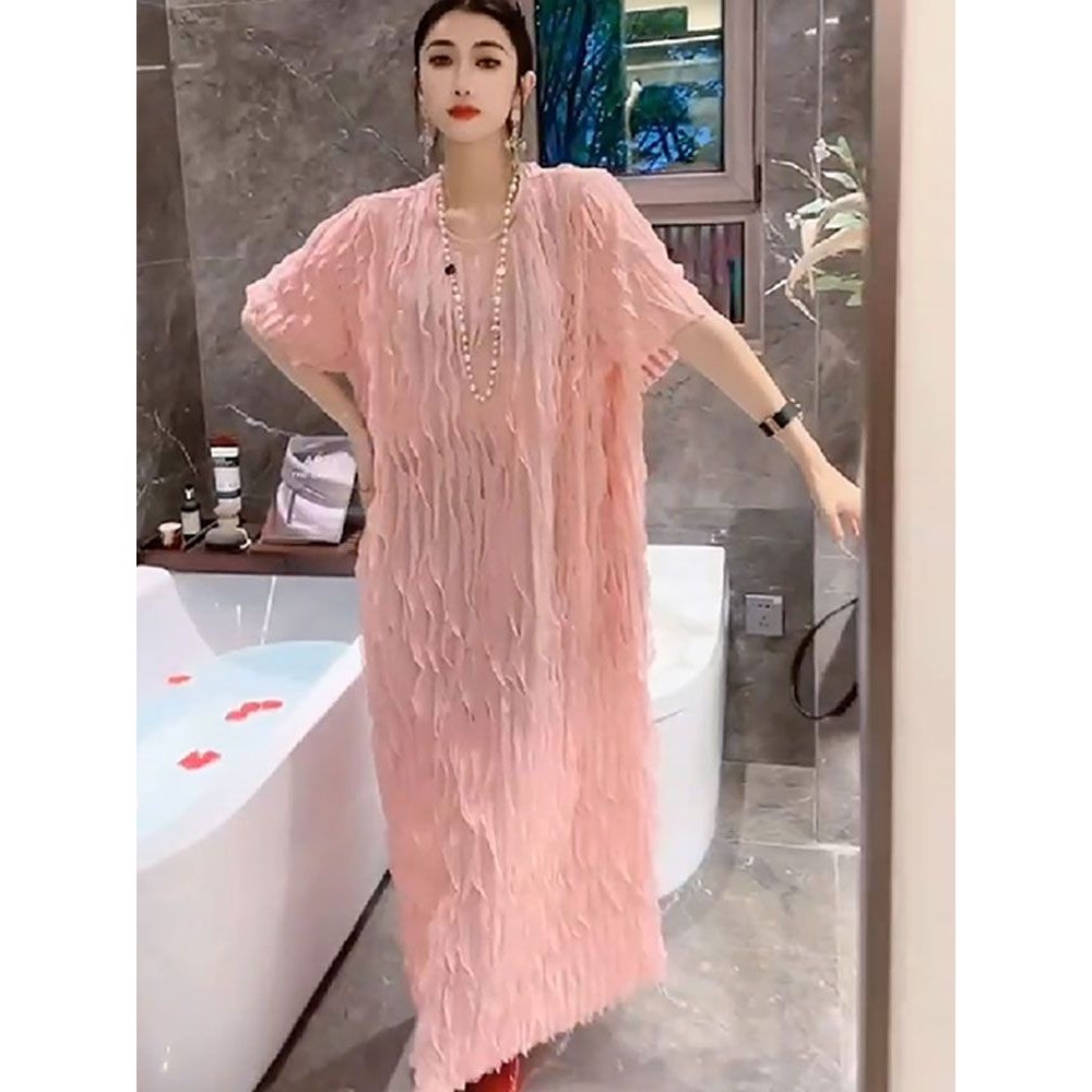 Gaun Lengan Pendek Pink Longgar Gaun Pelangsing Fashionable Bergaya Gaun Panjang