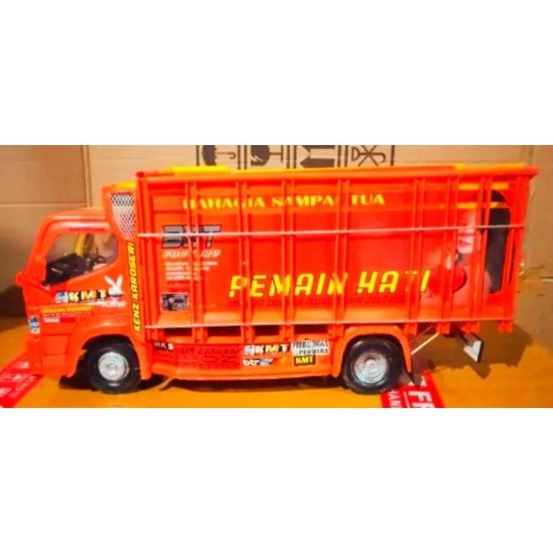 MURAH MINIATUR TRUK OLENG PARAH FULL FARIASI LAMPU LED LAMPU WARNA LAMPU KELAP KELIP MINIATUR KEKINI