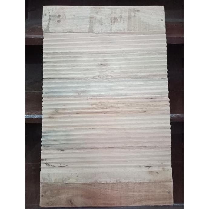 Gilesan / Penggilesan / Papan Cuci Kayu Kamper - TANGGUNG