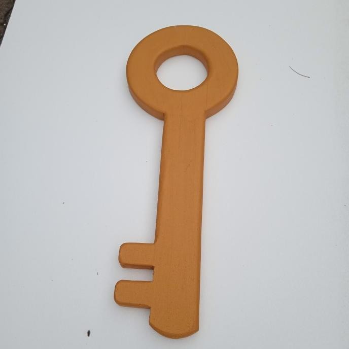 ready  kunci rumah simbolis / dummy kunci simbolis / kunci styrofoam
