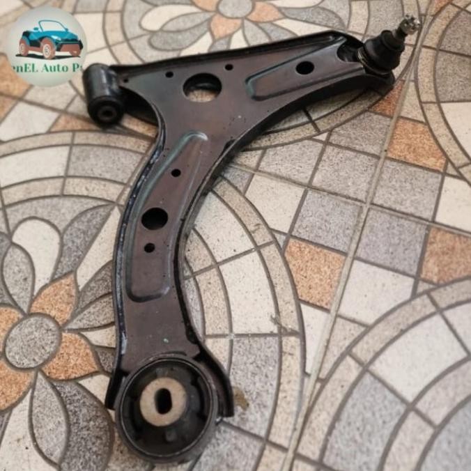 Lower arm sayap kanan Toyota New Avanza Veloz  48068-BZ160 ORI ..
