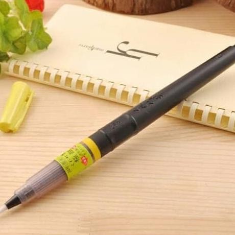 

kuretake zig cartoonist brush pen no 22 /24 by Radhiant official