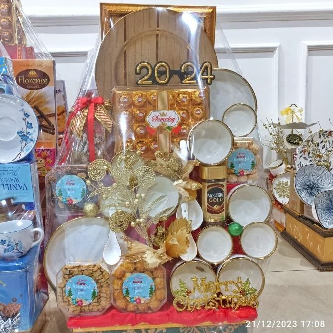 

Paket Dekorasi Hampers Natal Christmas Parcel Hadiah Kue Kering 233