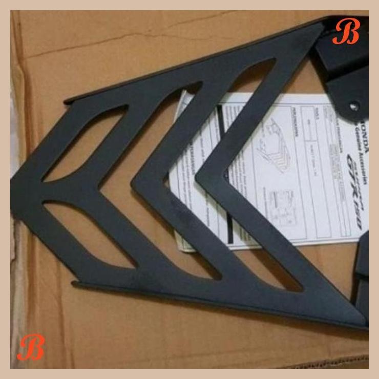 [SMM] REAR CARRIER BESI BAGASI BELAKANG GTR 150 APPAREL ORI AHM 43111K56F00