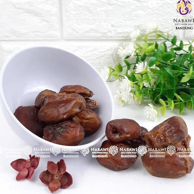 

TERBAIK # Kurma Mesir 1 Kg/Grosir Kuma Murah/Oleh Oleh Haji Umroh Bandung