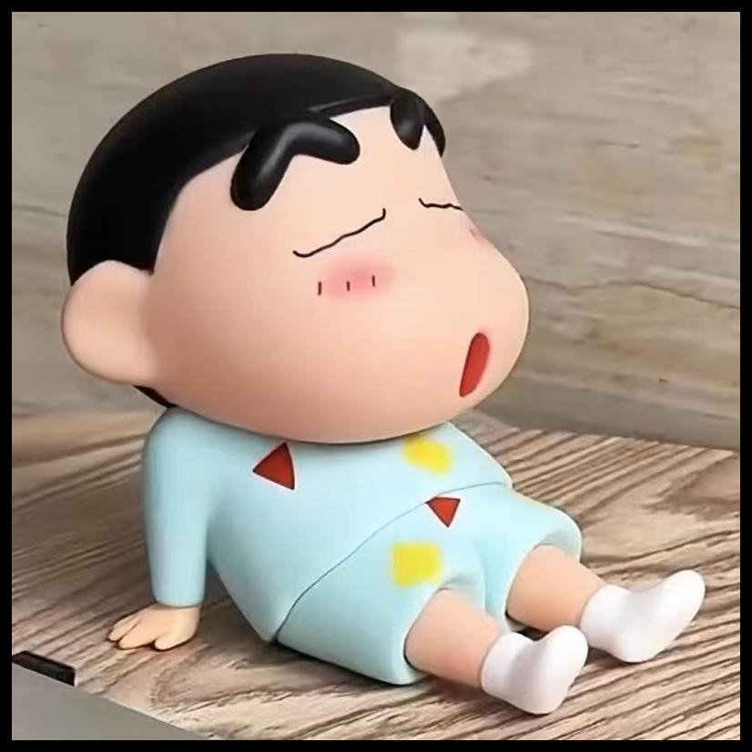 

FIGURE CRAYON SHINCHAN LAZY SANTAI