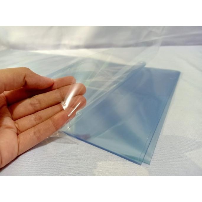 

tyS Cover Jilid Plastik Mika F4 (Pak Isi 100 Lembar)