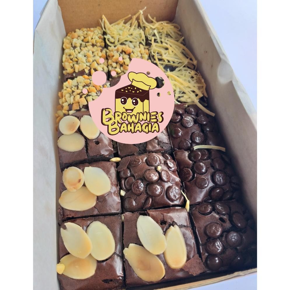 

TERLARIS [COD] Brownies Fudgy Premium "TOPING MIX RANDOM" 18 Potong Panggang Enak Murah Nyoklat Shiny Crust Siap kirim