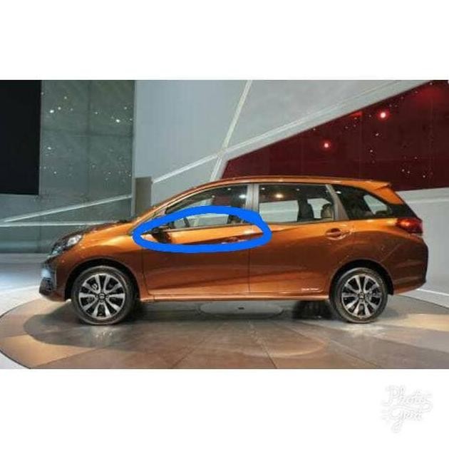 pelipit kaca depan / belakang mobilio brv