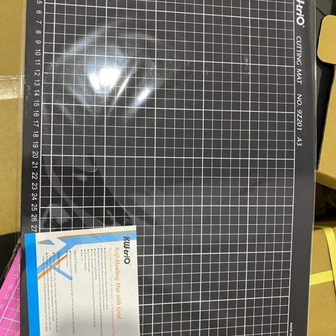 

tyS Cutting Mat Size A3, Double Sided Self Healing A1.Merek Taiwan KW-TRIO