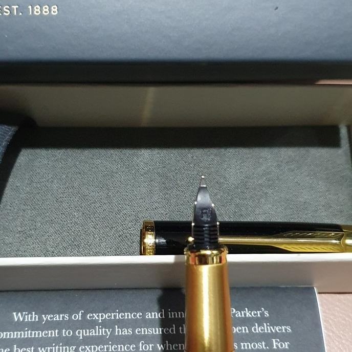 

TERMURAH - Pulpen Parker Original IM LQ BLACK GT FOUNTAIN PEN Free Grafir Nama