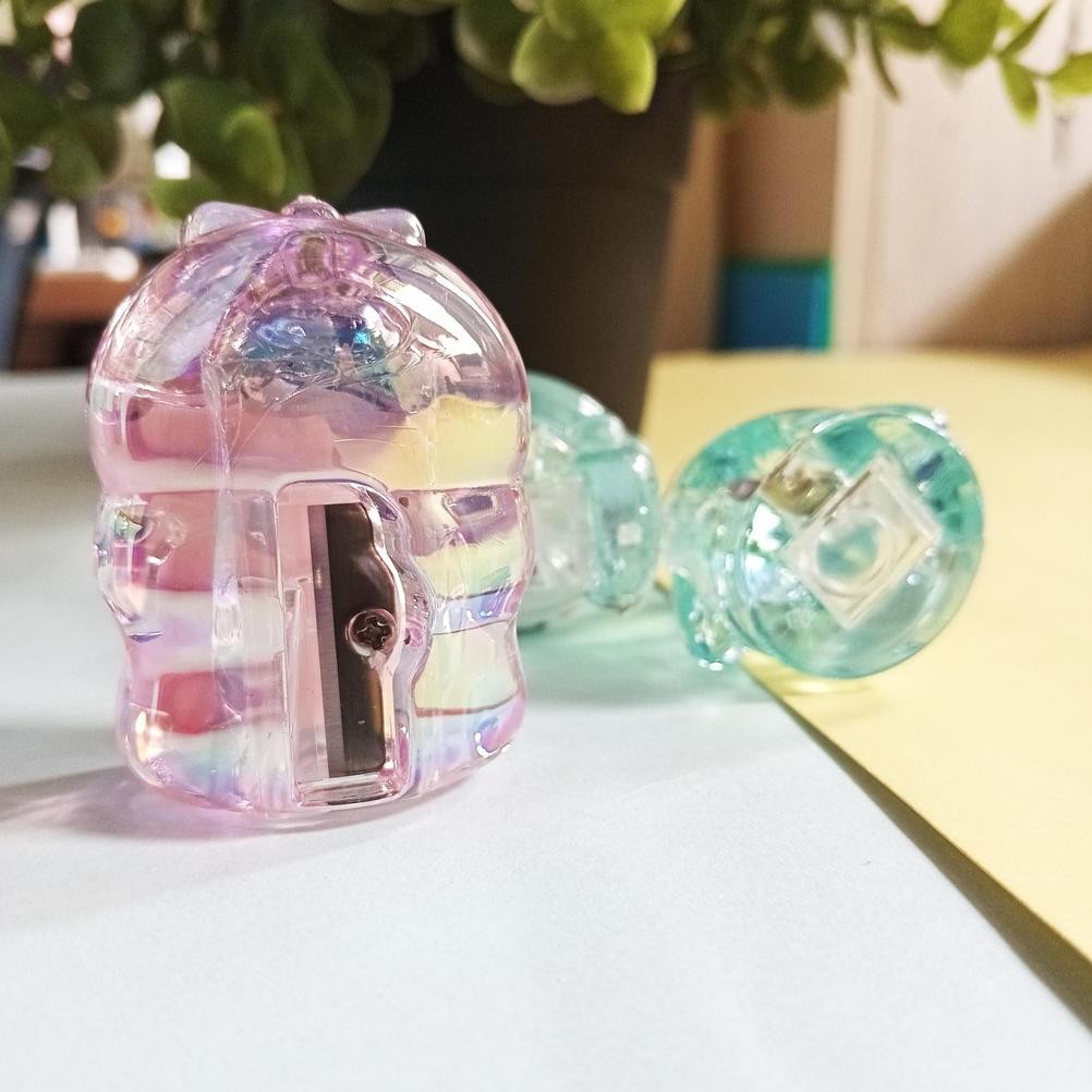 

hj-77 er-79 Fancy Rautan 1 Lubang Hologram Pencil Sharpener Crystal / Pengserut Kaca Lucu Murah Hemat