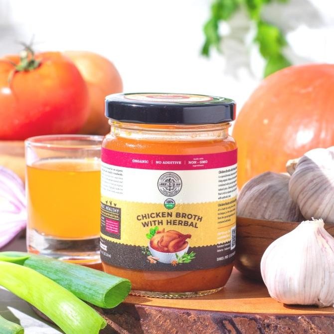 

Terbaru Kaldu ayam kampung herbal/Chicken broth herbal/sup ayam herbal