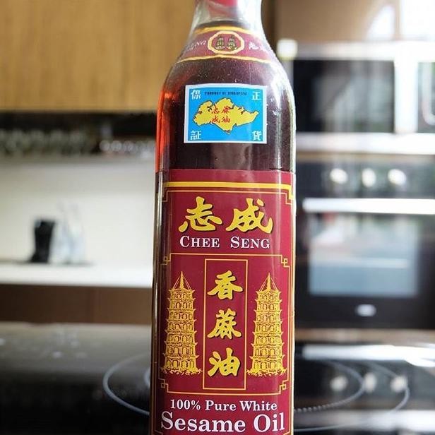 

EXP LAMA MINYAK WIJEN CHEE SENG 750ML