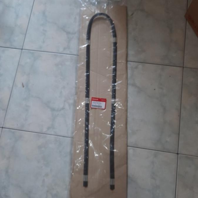 Karet Kaca Bagasi Atas Jazz Ge8 2008 2009 2010 2011 2012 2013 Ori Termurah