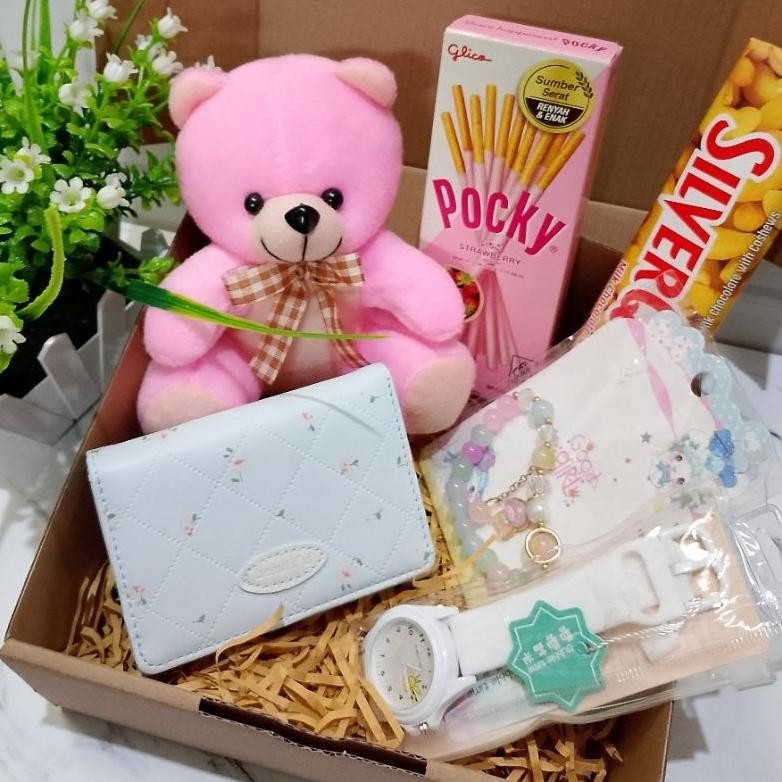 

Fgk-24 Murah Meriah Hampers Cewek Kado Ulang Tahun Hadiah Wisuda Anniversary Gift Box Graduation Original