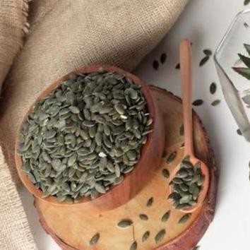 

Raw Pumpkin Seed / Pumpkin Seed Mentah 1 Kg
