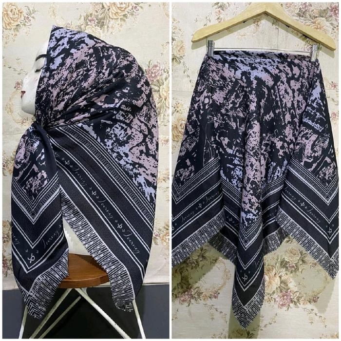 syukron- HIJAB SEGI EMPAT VOAL MOTIF SUBLIME KODE 199 HITAM ABU PINK
