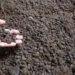 

Terlaris Pupuk Kandang Kohe Kambing Repack 1 Kg