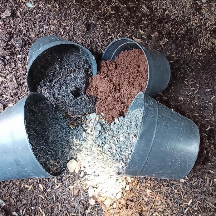 

Terlaris Media Tanam 500 Gram - Metan - Pupuk Kandang - Skam Bakar