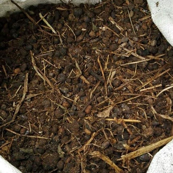 

Terlaris Pupuk Kandang Organik Ukuran 1Kg