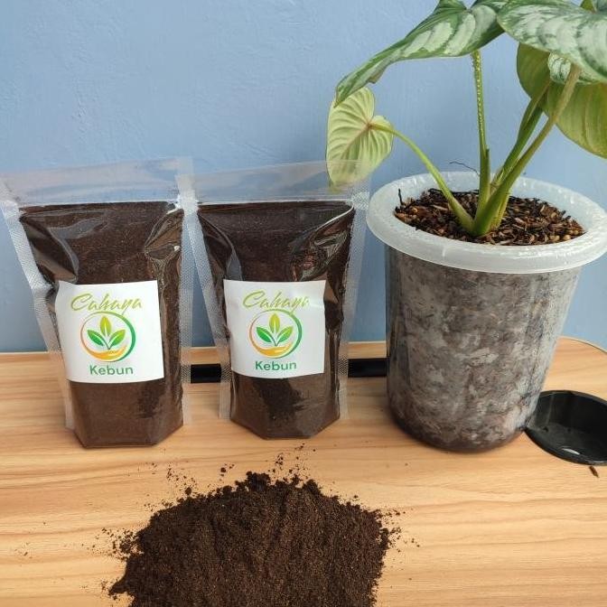 

Terlaris Pupuk Kandang Kambing Murni 100% Permentasi/Steril
