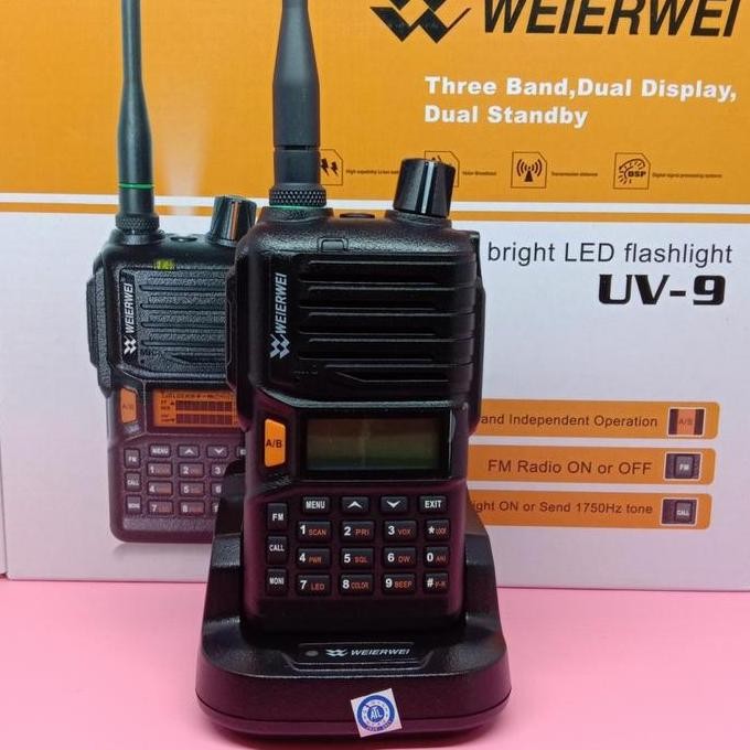 HT HANDY TALKIE WEIERWEI UV-9 TRI BAND