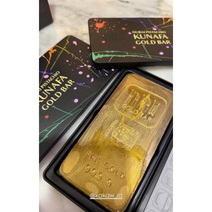 

Ready To Aaw Dubai Chocolate Pitachio Unafa Gold Bar