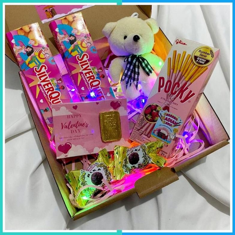 

Hampers Coklat Sliverqueen hampers cokelat kado pacar coklat coklat valentine hampers valentine coklat silverqueen kado pacar hampers coklat buat pacar nUg