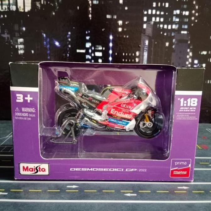DIECAST MOTOGP DUCATI DESMOSEDICI CUSTOM MANDALIKA GP 2024 MARCO BEZZECCHI #72 SKALA 18 BY MAISTO