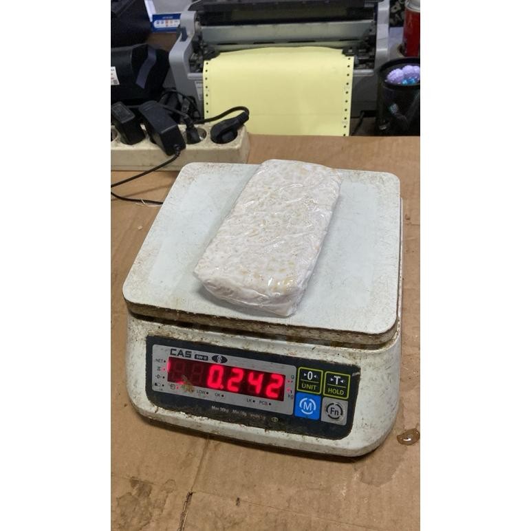

Premium Tempe Kemasan Plastik Segar Harian Per Balok 250 Gr
