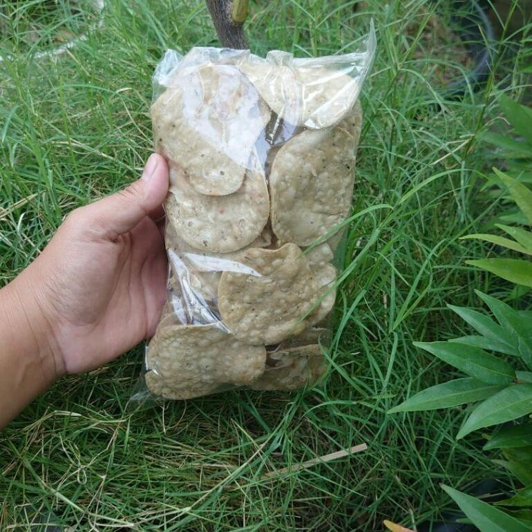 

Penuh Inovasi Oleh-Oleh Khas Kediri Krupuk Lamuk Emplek Kerupuk Pati Singkong