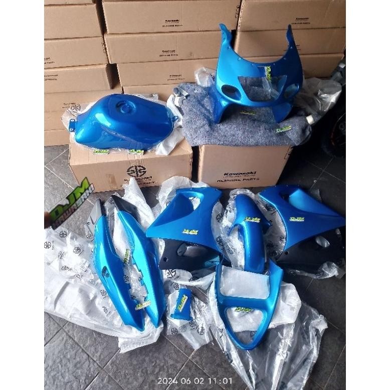 Paket Body Body Full Set Ninja RR OLD ZX150 CBU Biru Original Kawasaki