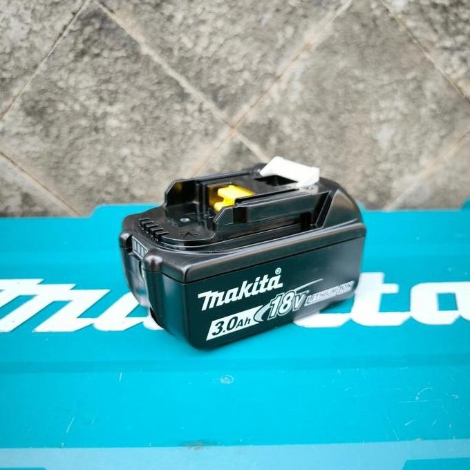 Tersedia Baterai makita 18v 3ah, Baterai makita (ori)