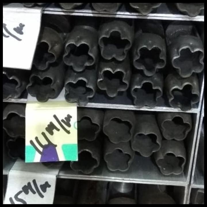 

Plong Pembolong Bunga 14Mm 5 Kelopak