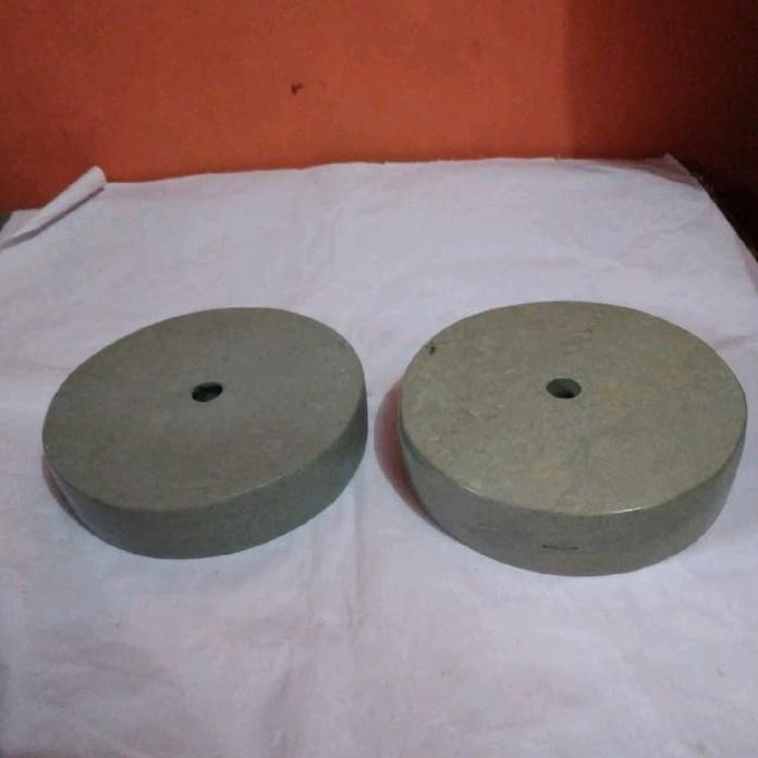 

Terlaris Batu Asah Bulat Grinda Duduk 10X2 Cm Grid 8000