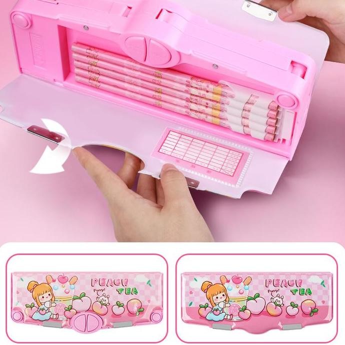 

KOTAK PENSIL BERKAPASITAS BESAR MOTIF KARTUN LUCU DENGAN PENUTUP MAGNET, TOMBOL FITUR MENARIK DAN RAUTAN