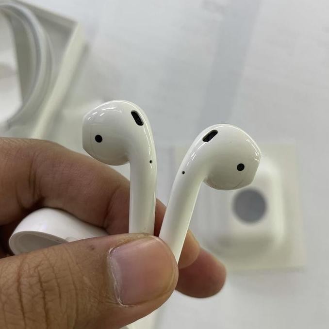 Apple Airpods 2 With Wireless Charging Case Airpods2 Bekas Original New Stok