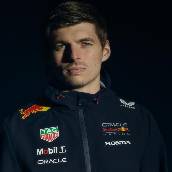 Red Bull Racing F1 2025 Team Rain Jacket. Jaket Hujan Unisex Pria Wanita. Official Formula 1 Merchan