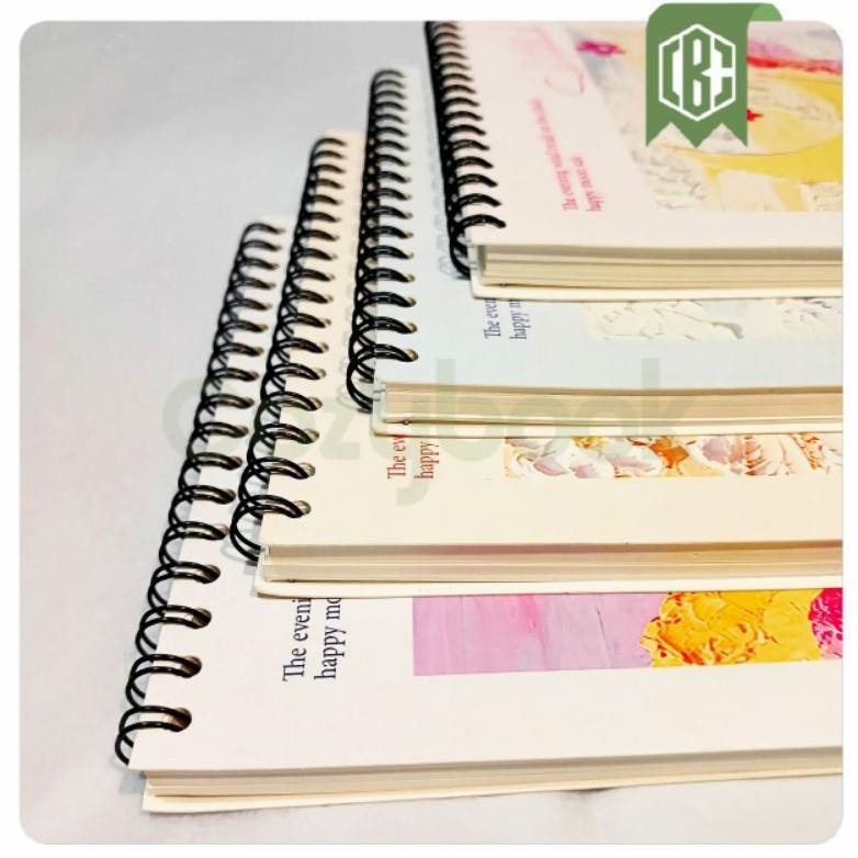 

[TERBARU]SKETCHBOOK A4 BOOKPAPER CREAM DENGAN 4 VARIANT COVER ISI 45 LEMBAR AST