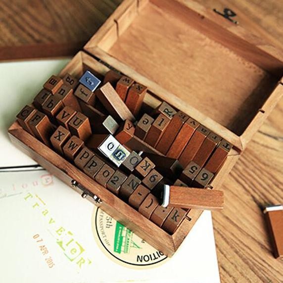 

Terlaris Vintage wooden box alphabet number stamp cap stempel huruf angka estetik retro diy jurnal scrapbook MK1306 MK1307 SALE